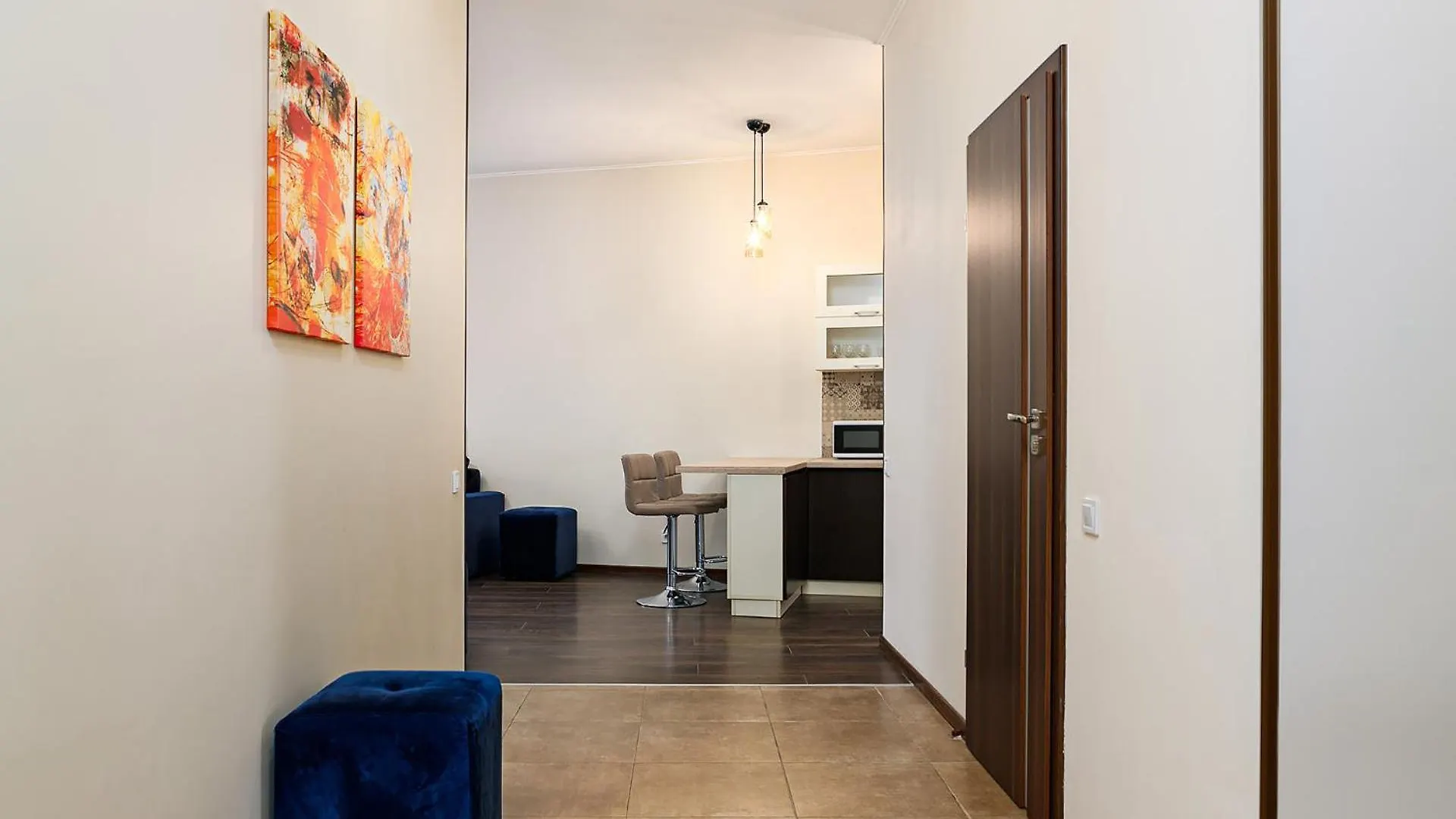 Lights Apartments With Two Bedrooms In The Center Of City 利沃夫